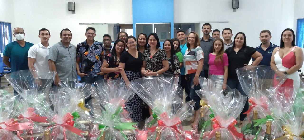 Prefeitura de Ananás encerra o ano com confraternização para os servidores internos Prefeitura de Ananás encerra o ano com confraternização para os servidores internos