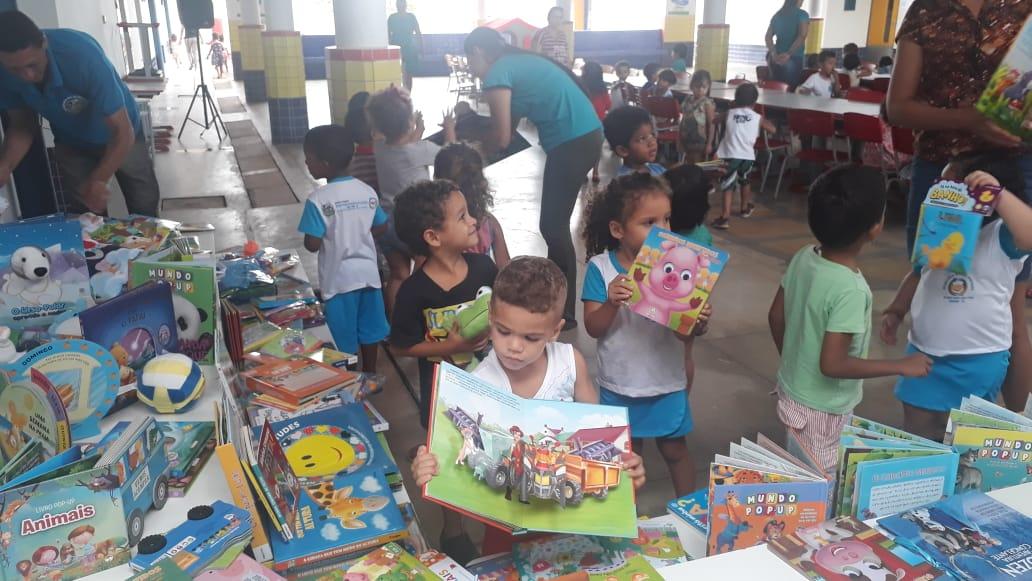 BIBLIOTECA INFANTIL DA CRECHE MUNICIPAL MÃE JOANA É ENTREGUE A COMUNIDADE DE ANANÁS BIBLIOTECA INFANTIL DA CRECHE MUNICIPAL MÃE JOANA É ENTREGUE A COMUNIDADE DE ANANÁS