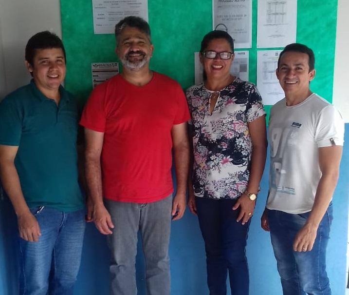 UAB E IFTO SE REUNEM COM PREFEITURA MUNICIPAL PARA TRATAREM DA INSTALAÇÃO DO CURSO DE PEDAGOGIA EM ANANÁS UAB E IFTO SE REUNEM COM PREFEITURA MUNICIPAL PARA TRATAREM DA INSTALAÇÃO DO CURSO DE PEDAGOGIA EM ANANÁS
