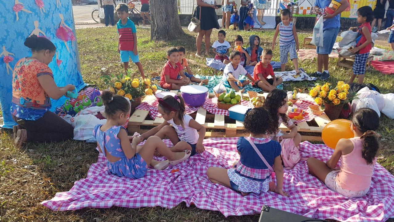 EDUCAÇÃO: Escola Municipal realiza piquenique literário para incentivar leitura em Ananás EDUCAÇÃO: Escola Municipal realiza piquenique literário para incentivar leitura em Ananás