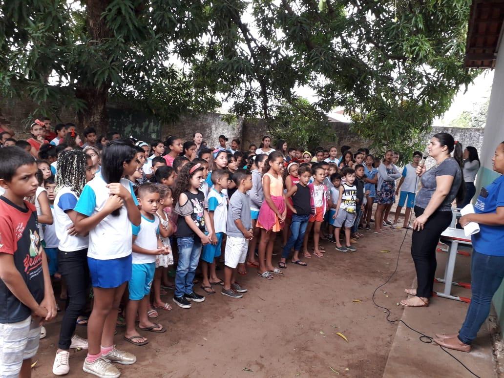PROGRAMA SAÚDE NA ESCOLA: Profissionais da Saúde encerram Programa Saúde na Escola com palestras para alunos em Ananás PROGRAMA SAÚDE NA ESCOLA: Profissionais da Saúde encerram Programa Saúde na Escola com palestras para alunos em Ananás