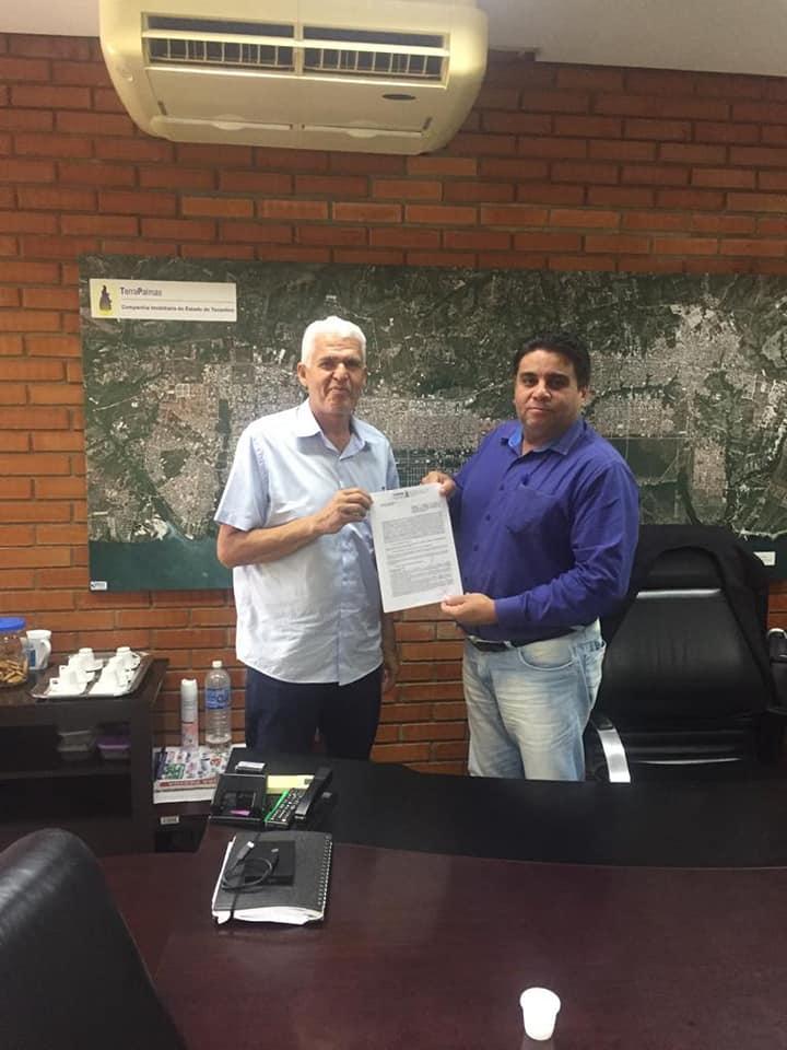INFRAESTRUTURA URBANA: Prefeito Valber Saraiva assina convênio para melhorar infraestrutura local em Ananás INFRAESTRUTURA URBANA: Prefeito Valber Saraiva assina convênio para melhorar infraestrutura local em Ananás